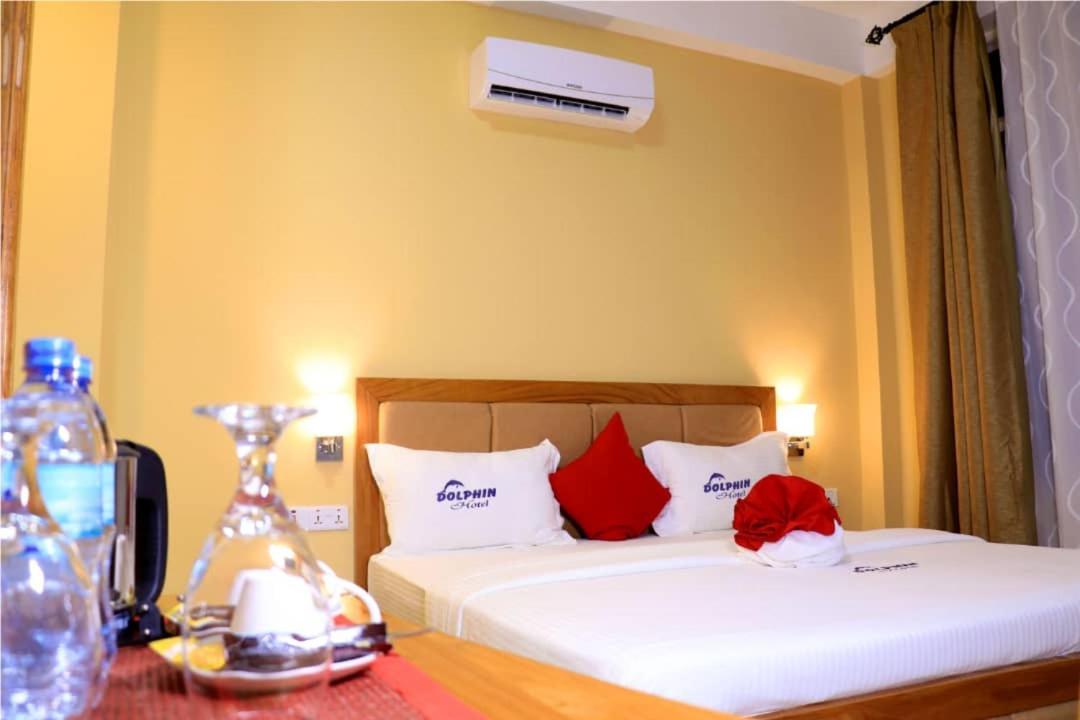 Dolphin Hotel Tanga Exterior photo